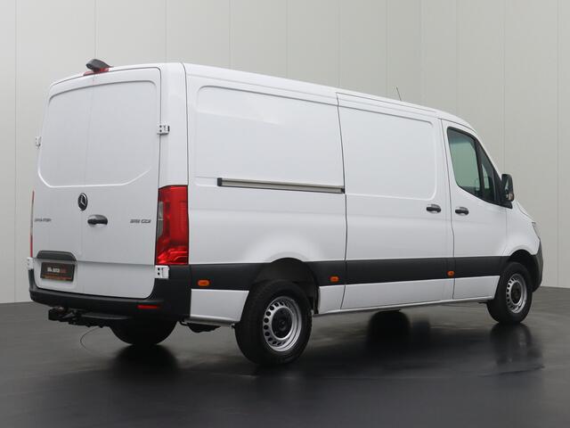 Mercedes-Benz SPRINTER 319CDI 3.0V6 7G-Tronic Automaat L2H2 | 3500Kg Trekhaak | Led | Navigatie | Camera | Airco | Cruise | Betimmering