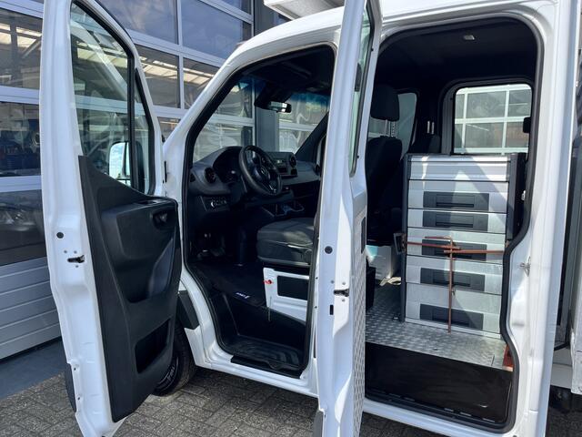 Mercedes-Benz SPRINTER 514 2.2 CDI L3 DC Hiab 018 laadkraan Airco Trekhaak 2000 kg trekgewicht Kastinrichting 1e eigenaar ex Overheid 2-Persoons Openlaadbak Kraan Pick-up P-up Gereedschapskist Euro 6