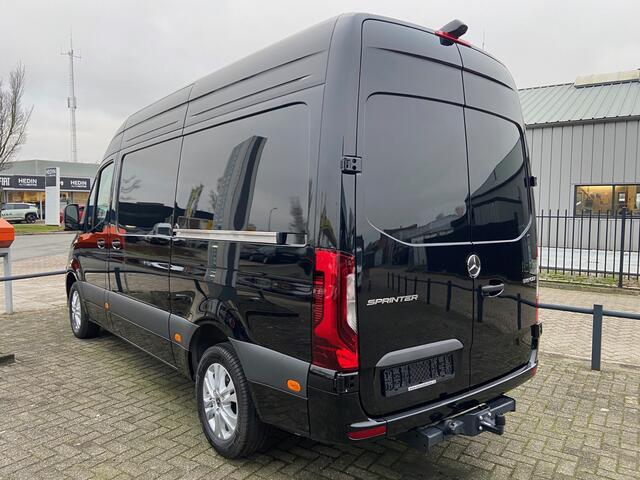 Mercedes-Benz SPRINTER 319 CDI L2H2 2x Schuifdeur | Facelift | 3.5T Trekhaak | LED | Gev. stoel