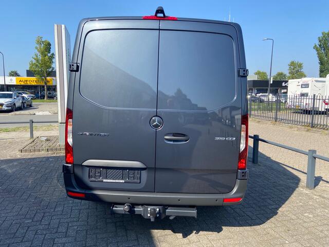 Mercedes-Benz SPRINTER 319 CDI L2H1 Facelift | DIStronic | 3500KG Trekhaak | 360° Camera | LED | Gev. Stoel