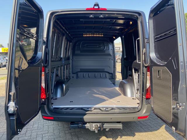 Mercedes-Benz SPRINTER 319 CDI L2H1 Facelift | DIStronic | 3500KG Trekhaak | 360° Camera | LED | Gev. Stoel
