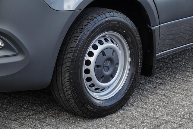 Mercedes-Benz SPRINTER L3 | 319Cdi 190Pk 9G-Tronic | Open Laadbak | RWD | Seleniet Grijs