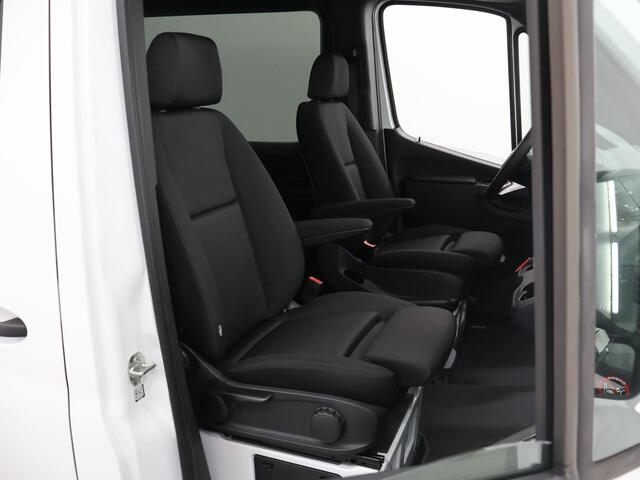 Mercedes-Benz SPRINTER 317 CDI L2H2 RWD PRO Dubbele Cabine | Stoelverwarming | 3500 kg Trekgewicht | Achteruitrijcamera | Climate Control | Airco | Cruise Control |