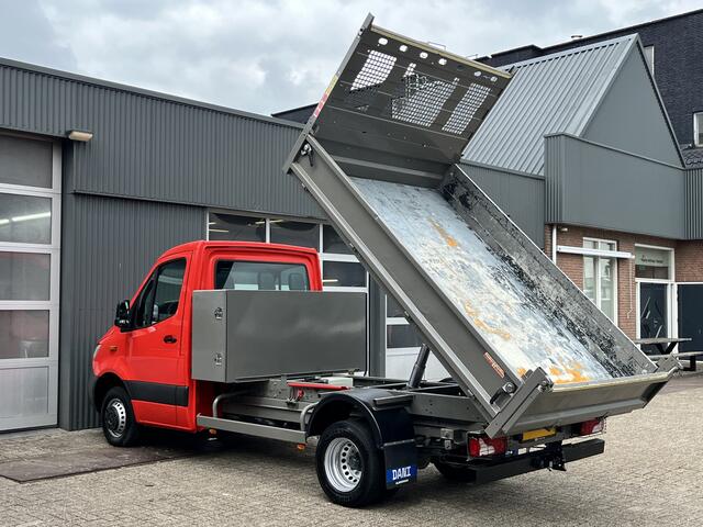 Mercedes-Benz SPRINTER 514 2.2 CDI Kipper Airco Trekhaak 3500kg trekgewicht Telefoonverbinding 3-Persoons Gereedschapskist Kieper Open laadbak Bpm vrij voor particulier gebruik!!