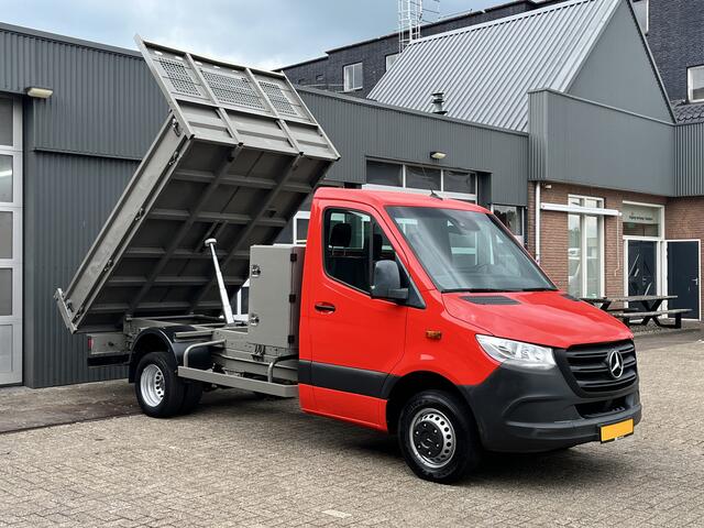 Mercedes-Benz SPRINTER 514 2.2 CDI Kipper Airco Trekhaak 3500kg trekgewicht Telefoonverbinding 3-Persoons Gereedschapskist Kieper Open laadbak Bpm vrij voor particulier gebruik!!