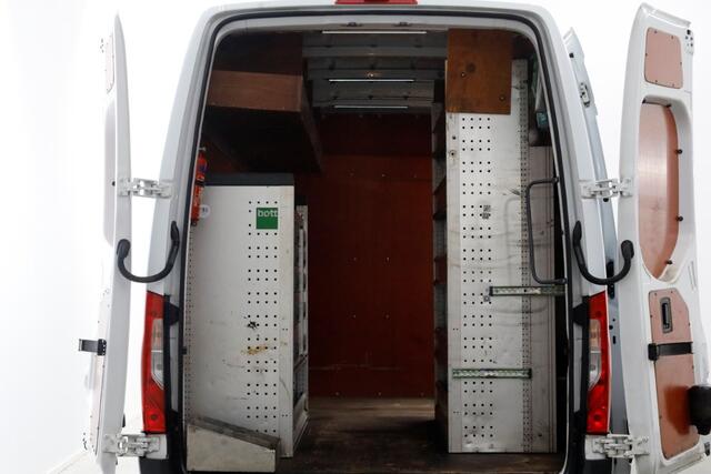 Mercedes-Benz SPRINTER 516 CDI 163pk 7G Automaat L2H2 Camera/Inrichting/230V/Trekhaak 3500kg 05-2020