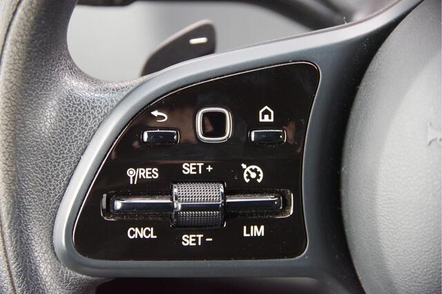 Mercedes-Benz SPRINTER 319 3.0 CDI V6 L3H2 AUT. LED,LEDER, 3.5T TREKHAAK, CRUISE, MBUX, CAMERA, STANDKACHEL, CLIMA, APPLE CARPLAY/ANDROID AUTO, PARKEERSE