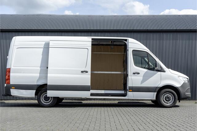 Mercedes-Benz SPRINTER 317 CDI | L3H2 | Automaat met Flippers | MBUX | Camera | Climate | Cruise | PDC | Euro 6