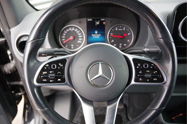 Mercedes-Benz SPRINTER 316 2.2 CDI L2H2 LED, LEDER, 3.5T TREKHAAK, MBUX10'', 360 CAMERA, ADAPT. CRUISE, NAVI, CLIMA, PARKEERSENSOREN