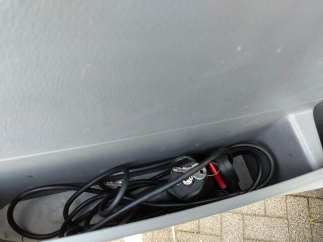 Mercedes-Benz SPRINTER 519 3.0CDI V6 191PK 432 Autotransporter Lengte-5 3-Pers. EURO6 Ecc Navi Elek.Lier Trekhaak ESP Bluetooth Euro 6 Oprijplaten Origineel Nederlandse Sprinter