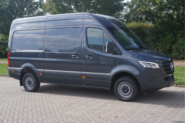 Mercedes-Benz SPRINTER 317CDI Pro L2H2 BPM VRIJ!! 10.25" Mbux Cam, Gev. Stoel, 3.5T Trekgewicht, LED!! NR. A186*