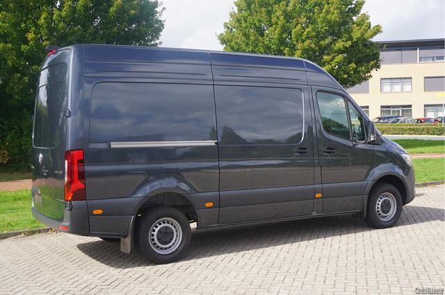 Mercedes-Benz SPRINTER 317CDI Pro L2H2 BPM VRIJ!! 10.25" Mbux Cam, Gev. Stoel, 3.5T Trekgewicht, LED!! NR. A529*