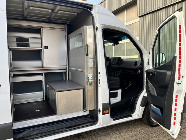 Mercedes-Benz SPRINTER 316 2.2 CDI L2H2 Servicewagen Kastinrichting Airco Cruise controle Trekhaak 2800kg Trekgewicht Omvormer Apple carplay 360*Camera 1e Eigenaar Euro 6 Bpm vrij voor particulier gebruik!!