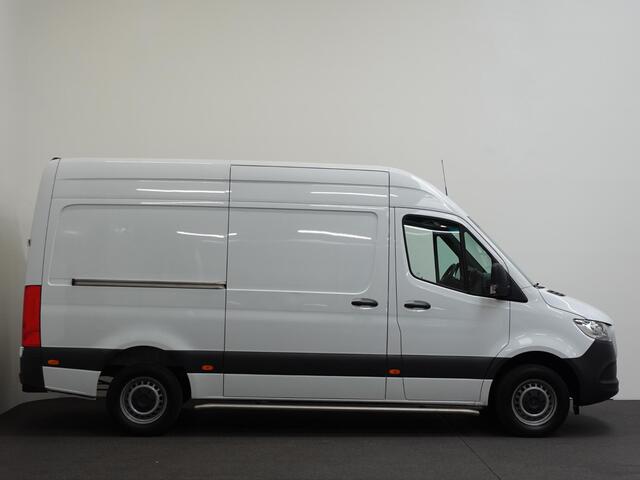 Mercedes-Benz SPRINTER 315 Automaat L2H2 RWD Automaat Airco Cruise Control Side-bars Navigatiesysteem Trekhaak