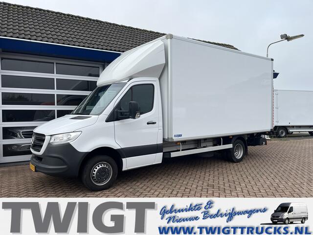 Mercedes-Benz SPRINTER 515 CDI Bakwagen met laadklep 7"MBUX