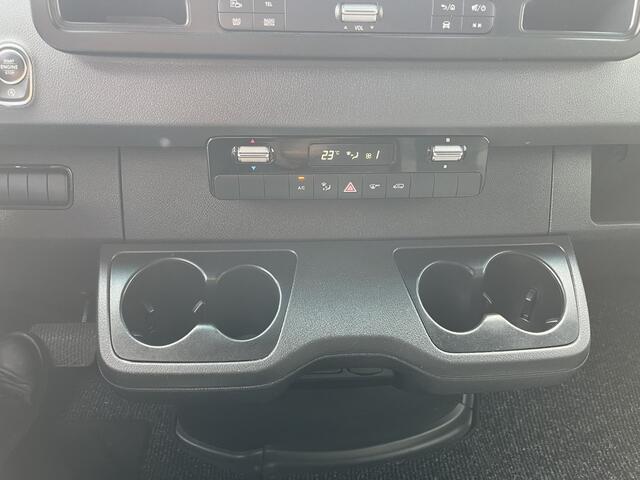Mercedes-Benz SPRINTER 515 CDI Bakwagen met laadklep 7"MBUX