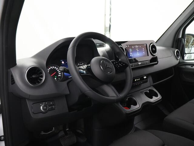 Mercedes-Benz SPRINTER 317 CDI | Aut. | L2 H2 | RWD | PRO | 3500KG. AHW | Airco | Cruise Control | Parkeercamera | Lane Assist | Dodehoekassistent | Comfort Bestuurdersstoel |