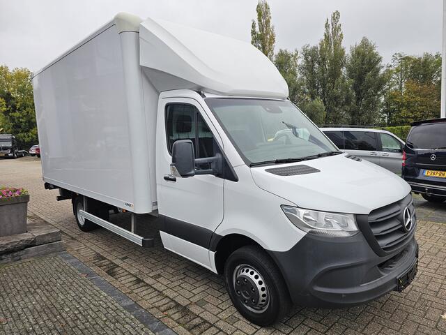 Mercedes-Benz SPRINTER 517 CDI L3 RWD Bakwagen met Laadklep Automaat * Camera * Navi * Trekhaak *
