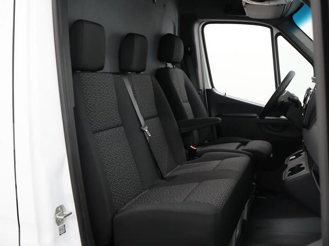 Mercedes-Benz SPRINTER 315 CDI GB L2 RWD 315 1.9 CDI L2H2 RWD | Navigatie | Stoelverwarming | Parkeercamera | Lederen Stuurwiel