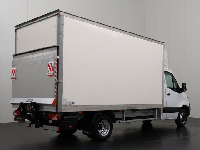 Mercedes-Benz SPRINTER 515CDI 9G-Tronic Automaat Bakwagen+Laadklep | Airco | Cruise | Dakspoiler | 3-persoons
