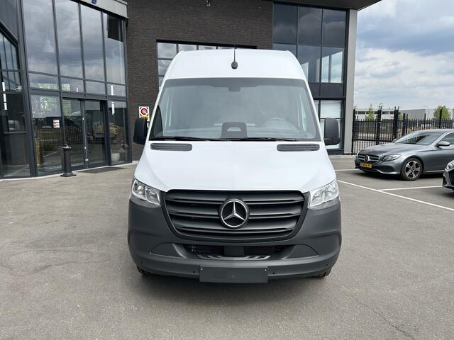 Mercedes-Benz SPRINTER 317 CDI L3 H2 PRO Facelift/ MBUX / Camera / Parkeersensoren / Cruise control / Airco / 270 Graden achterdeuren
