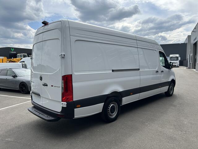 Mercedes-Benz SPRINTER 317 CDI L3 H2 PRO Facelift/ MBUX / Camera / Parkeersensoren / Cruise control / Airco / 270 Graden achterdeuren