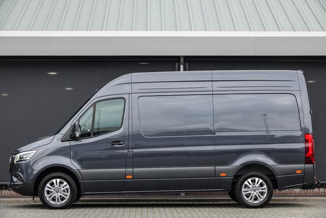 Mercedes-Benz SPRINTER L2H2 315Cdi 150Pk 9G-Tronic | RWD | Stoel-Bank | 3.500Kg trekgewicht | Achteruitrijcamera | Trekhaak | 17'' Nr. 2