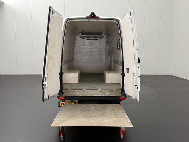 Mercedes-Benz SPRINTER 514CDI Automaat L3H2 Maxi Koelauto met Laadklep | Laadlift | 12/220V | Airco | Cruise | Dag-nacht aansluiting