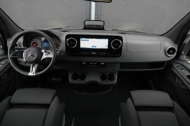 Mercedes-Benz SPRINTER L2H2 319Cdi 190Pk 9G-Tronic | Dubbel Cabine | 5-Persoons | RWD | 2x Schuifdeur | 360° Camera | Silbergrau