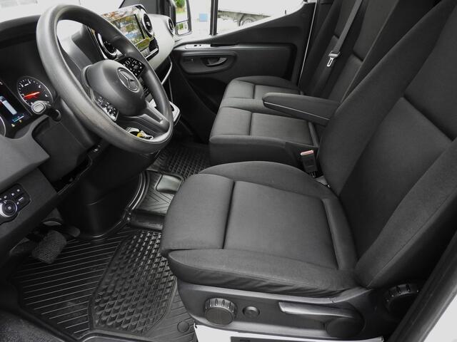 Mercedes-Benz SPRINTER 317 1.9 CDI L2H2 RWD AUT | LED | 10.25" MBUX | 3.5t. TREKHAAK
