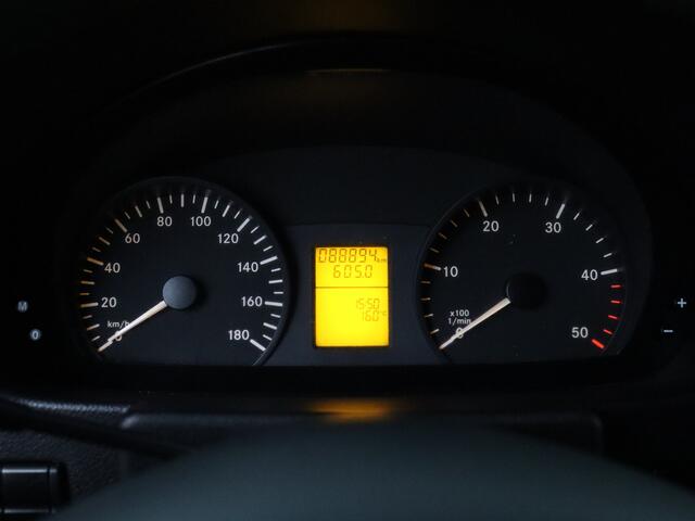 Mercedes-Benz SPRINTER 213CDI L2H2 | Imperiaal | Trekhaak | Airco | Cruise | 3-Persoons | Betimmering