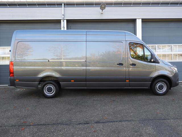 Mercedes-Benz SPRINTER 317 1.9 CDI L3H2 RWD AUT | LED | MBUX | 3.5t TREKHAAK