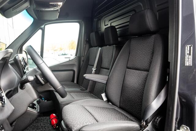 Mercedes-Benz SPRINTER 319 3.0 CDI L3H3 EURO VI-D