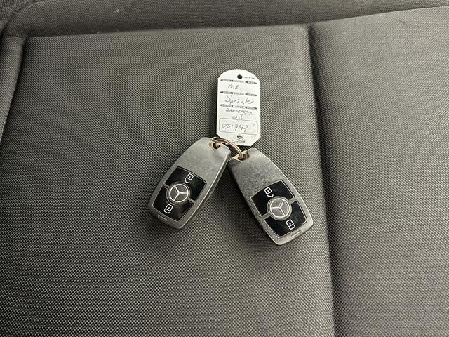 Mercedes-Benz SPRINTER 514CDI Bakwagen+Laadklep | Airco | Cruise | 3-Persoons | Dakspoiler