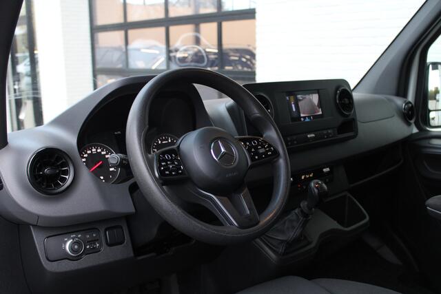Mercedes-Benz SPRINTER 319 3.0 CDI / L2H2 / Apple CarPlay / Camera / Gereedschap kasten / Nette Staat.