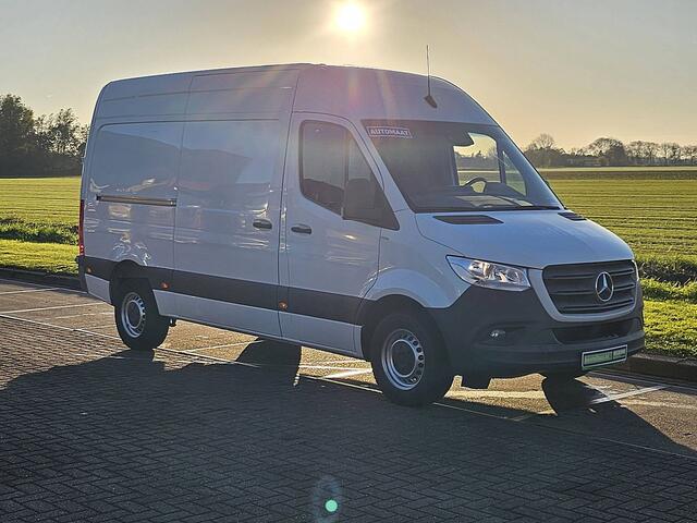Mercedes-Benz SPRINTER 314 2.2 CDI L2H2 EURO VI-D RWD Mbux + Navi Automaat Trekhaak Camera 143Pk Euro6 1e Eigenaar Oh-Historie!