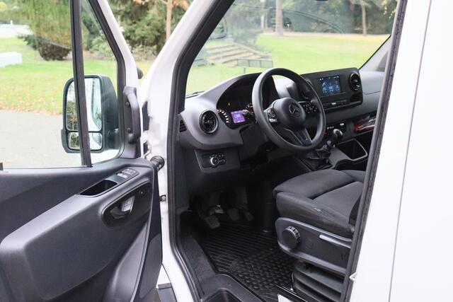 Mercedes-Benz SPRINTER 315 1.9 CDI L4H2 RWD 2023 | Navigatie | Stoelverwarming | 360 Camera + PDC | Stuurwiel Bediening | Carplay | Elektrische Ramen | Boekjes | 2 Sleutels