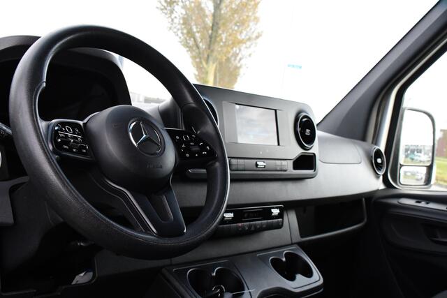Mercedes-Benz SPRINTER 211 2.2 CDI L1H1 PB Edition Camera, Cruise, Carplay, Stoelverwarming, Trekhaak, Automaat, Mbux, Uniek!
