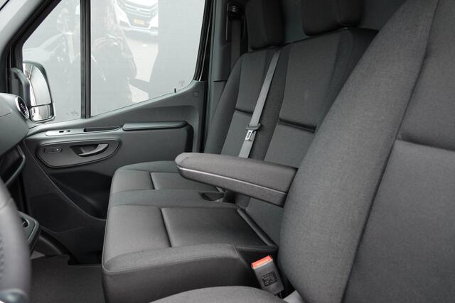 Mercedes-Benz SPRINTER L2H2 319Cdi 190Pk 9G-tronic | RWD | 2x schuifdeur | 3.500Kg trekgewicht | Obsidian Black