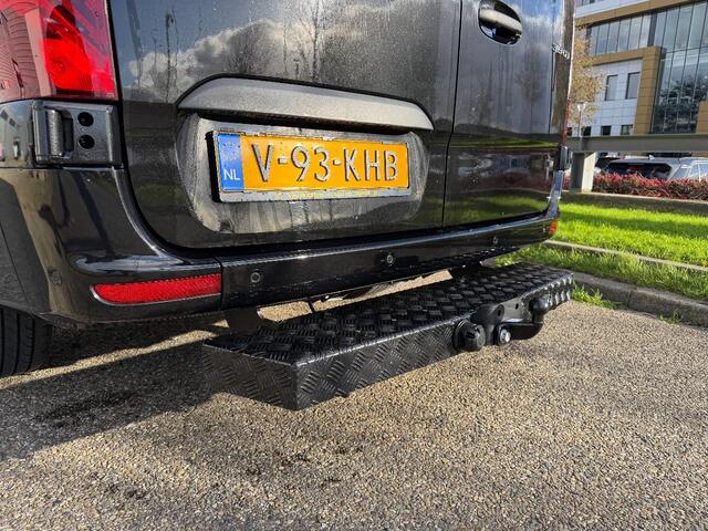 Mercedes-Benz SPRINTER 319CDI L2H1 Dubbelcabine Automaat Airco Navi Dubbele Schuifdeur 3500KG Trekhaak NIEUW