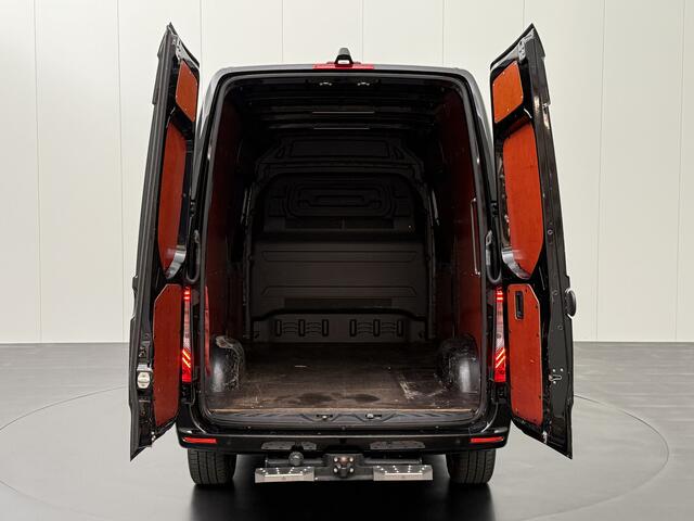 Mercedes-Benz SPRINTER 319CDI 9G-Tronic Automaat L2H2 RWD Exclusive | Leder | 2xSchuifdeur | 10" Touchscreen | Navigatie | Camera | Airco | Cruise