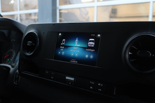 Mercedes-Benz SPRINTER 319 1.9 CDI L2H1 AUT/ CAMERA/ LED/ ACC/ CLIMA/ MBUX/ TREKHAAK