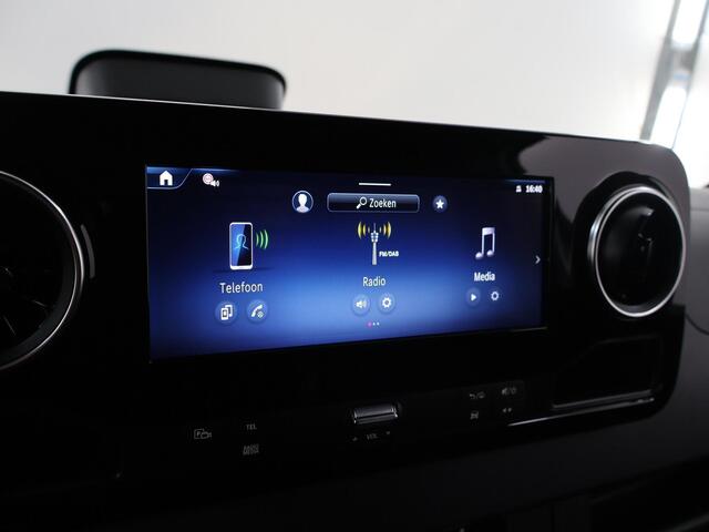 Mercedes-Benz SPRINTER 317 CDI | L2 H2 | Aut. | RWD | PRO | BPM VRIJ! | 3500 KG AHW | CARPLAY | ANDROID AUTO | 3-ZITS | CRUISE | CAMERA | AIRCO | SPOORASSISTENT | DODEHOEKDETECTIE |