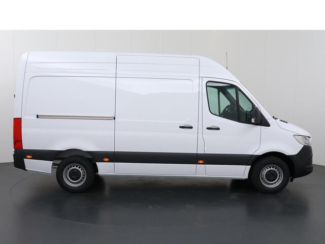 Mercedes-Benz SPRINTER 315 L2H2 RWD PRO | 3500KG trekken | Facelift | Carplay | 3-zits | Camera