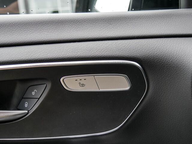 Mercedes-Benz V-KLASSE 250d Lang Avantgarde Grijs Kenteken Panoramadak Leder Trekhaak Burmester 360 Camera 18 Inch