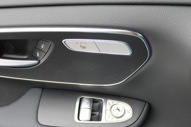 Mercedes-Benz V-KLASSE 250d / DC / AMG / 4-Matic / New Model / 2x Elec Schuifd / Camera / Vol Opties / NIEUWSTAAT