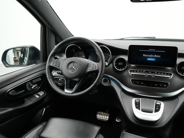 Mercedes-Benz V-KLASSE 300d Extra Lang Avantgarde Edition 8 pers | Navigatie | Voorstoelen Verwarmd | Parkeersensoren Voor én Achter | Achteruitrijcamera | Burmester Audiosysteem | Cruise Control | DAB | Dodehoekdetectie | Lane Assist | Schuifdeuren Links