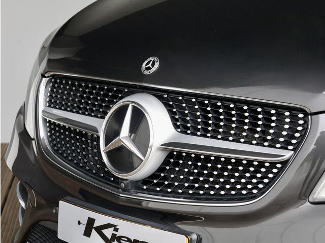 Mercedes-Benz V-KLASSE 300d Extra Lang Avantgarde Edition | 7 pers. | AMG | Burmester | Memory | Adaptive cruise control |