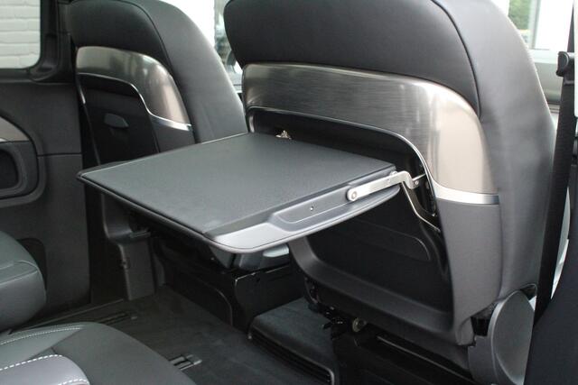 Mercedes-Benz V-KLASSE 300d / Exclusive / DC / Luchtvering / Panorama / 2x Elec Schuifd / 360 Cam / Burmester / Vol Opties / NIEUW!!