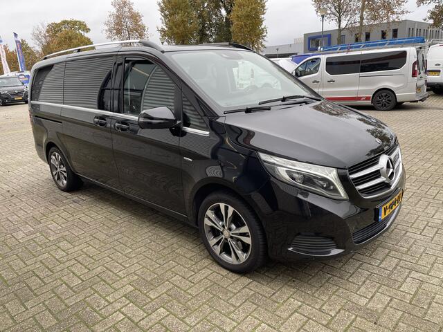 Mercedes-Benz V-KLASSE 250d 190pk automaat Lang L2H1 DC 5 persoons Avantgarde / vaste prijs rijklaar ¤ 39.950 marge / lease vanaf ¤ 652 / zwart leer / electrische schuifdeuren / zwart metallic / burmester